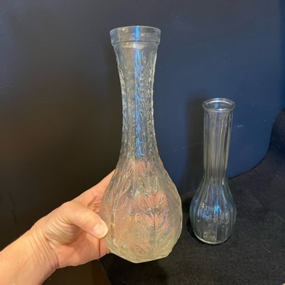 Vintage 9” Bud Vases Clear Glass Set of Two - Picture 5 of 11